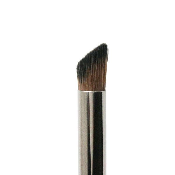 Buy MAKE UP FOR EVER Blender Brush- Large #242 here at 70% discount!  Branded makeup brushes at outlet prices. Worldwide shipping in 7 working  days! – Pony Brushes