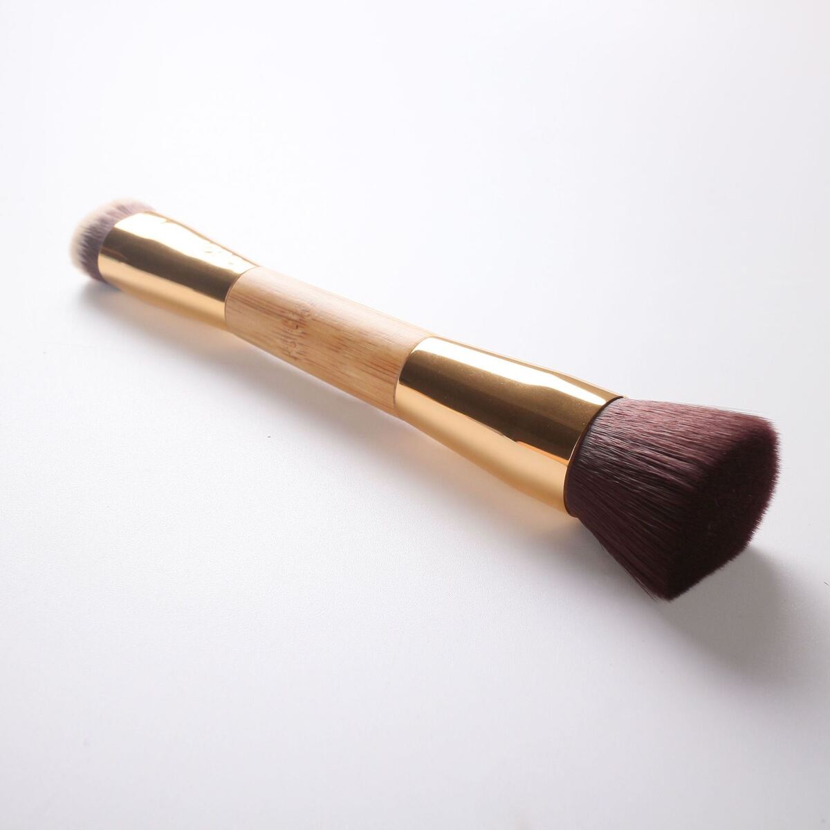 TARTE Slenderizer Bamboo Contour Brush, doppelseitig, Foundation, Bronze, Konturierung