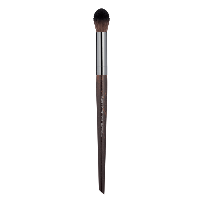 Buy MAKE UP FOR EVER Small Highlighter Brush # 140 here at 70% discount!  Branded makeup brushes at outlet prices. Worldwide shipping in 7 working  days! – Pony Brushes