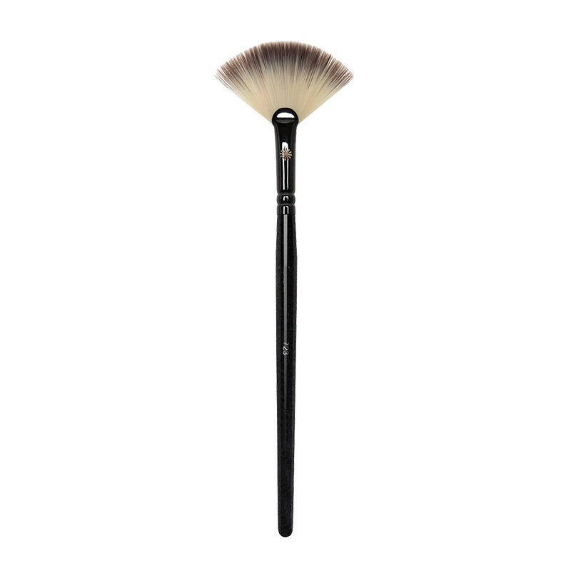 Buy Piccasso #723 Fan Brush Highlight Brush here at 70% discount